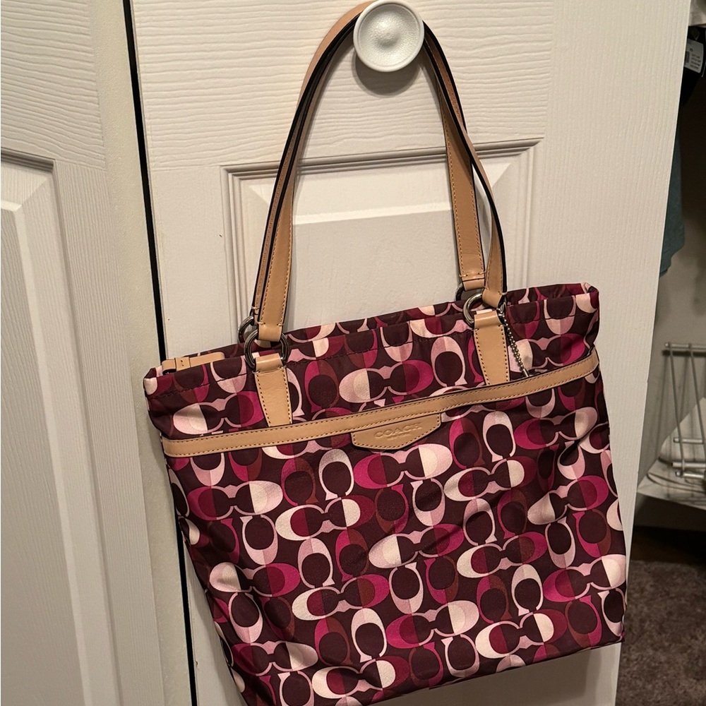 Coach Signature Stripe Multi Dream C Tote (F33295)